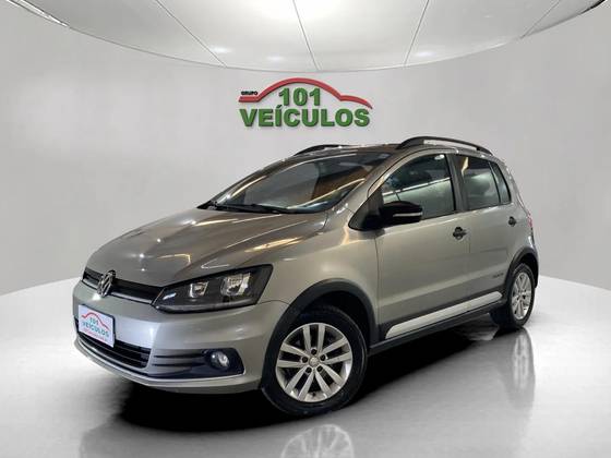 VOLKSWAGEN FOX 1.0 MPI TRACK 12V FLEX 4P MANUAL